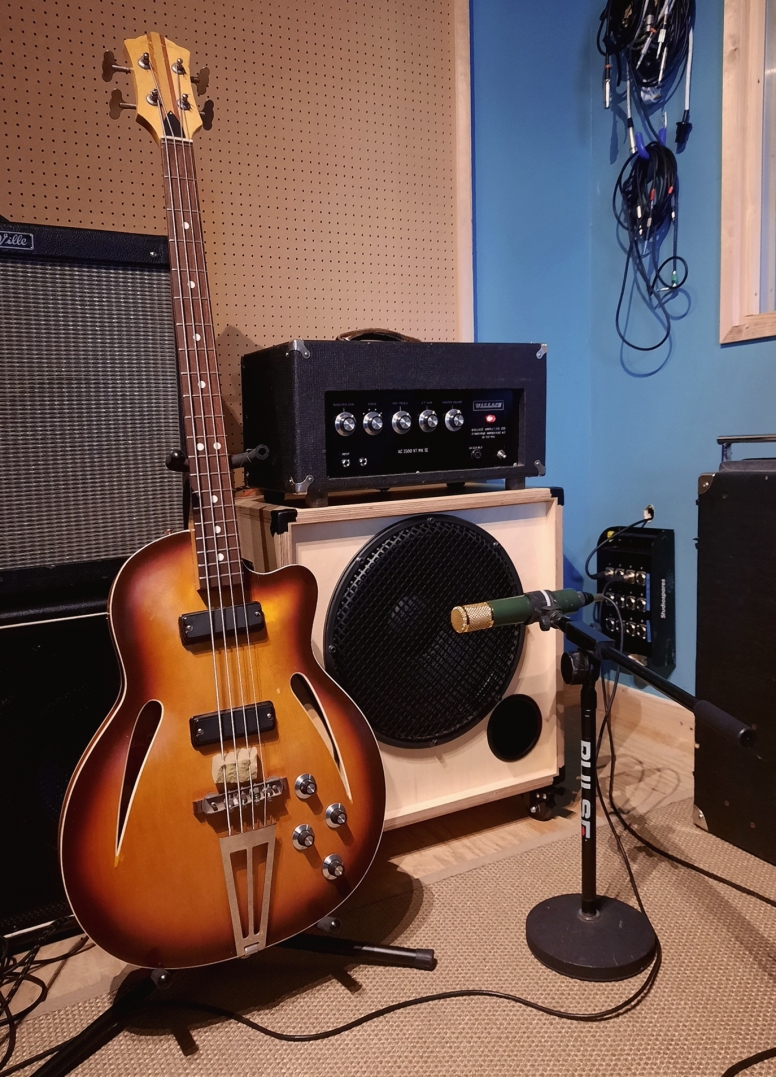 Blond SB15 miked up at J&J studio